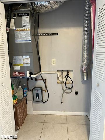 18 Hamlin CT, Lehigh Acres, FL 33936