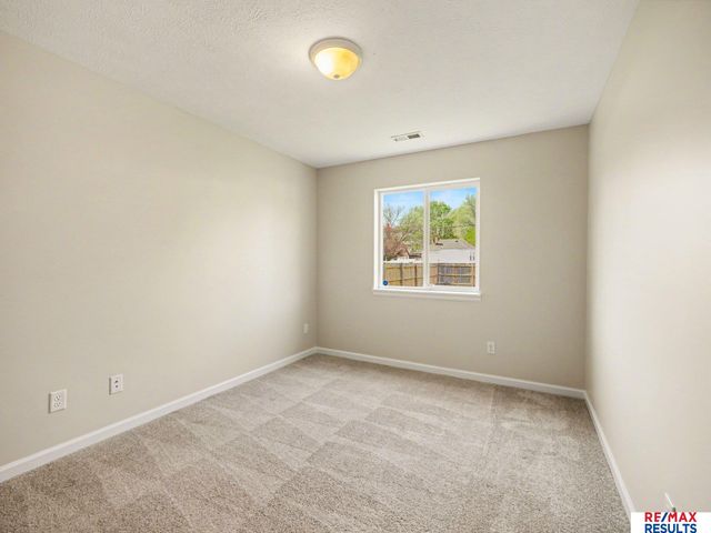 2406 Madison Street, Bellevue, NE 68005