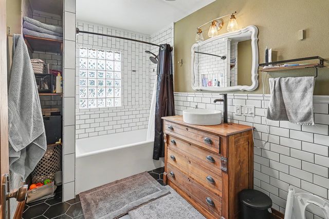 722 E Main Street, Knoxville, IA 50138
