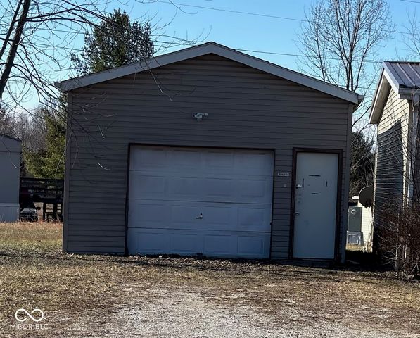 3499 Penny Lane, North Vernon, IN 47265