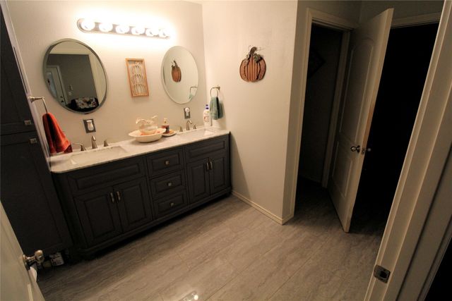 501 Fm 2960, Whitney, TX 76692