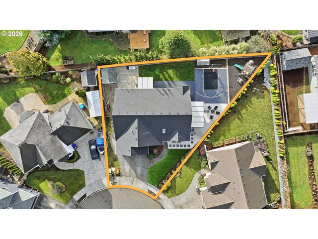 20165 SPYGLASS Ct, Oregon City, OR 97045