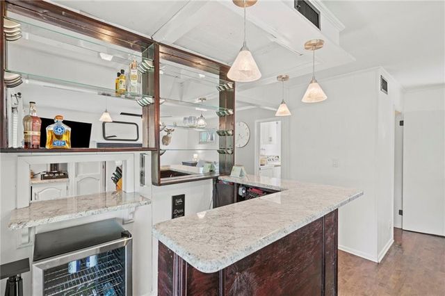 7333 W Maple Street, Overland Park, KS 66204