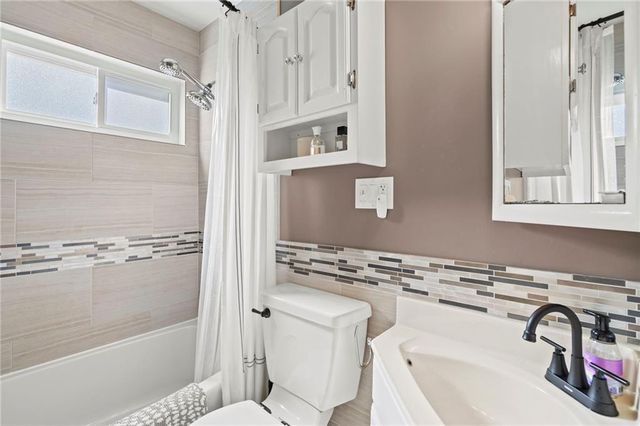 7333 W Maple Street, Overland Park, KS 66204