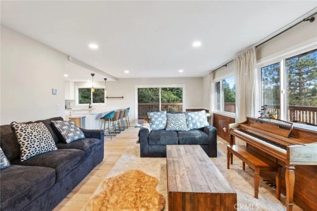 27786 Matterhorn Drive, Lake Arrowhead, CA 92352