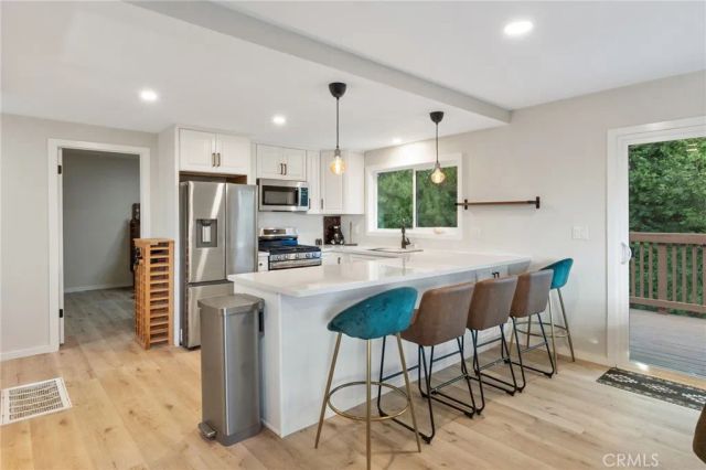 27786 Matterhorn Drive, Lake Arrowhead, CA 92352