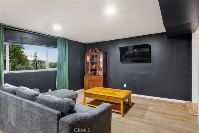 27786 Matterhorn Drive, Lake Arrowhead, CA 92352