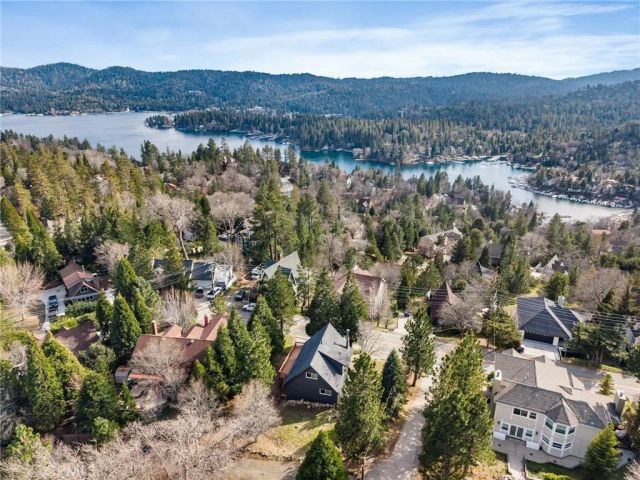 27786 Matterhorn Drive, Lake Arrowhead, CA 92352