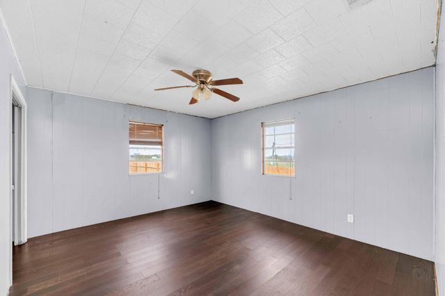 10001 Fm 1331, Taylor, TX 76574