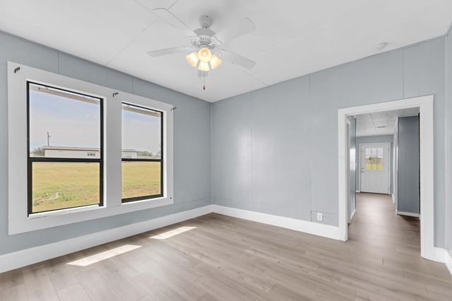 10001 Fm 1331, Taylor, TX 76574