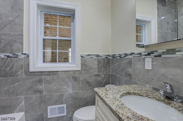 59 Sunset Ave, Newark City, NJ 07106