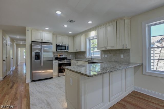 59 Sunset Ave, Newark City, NJ 07106