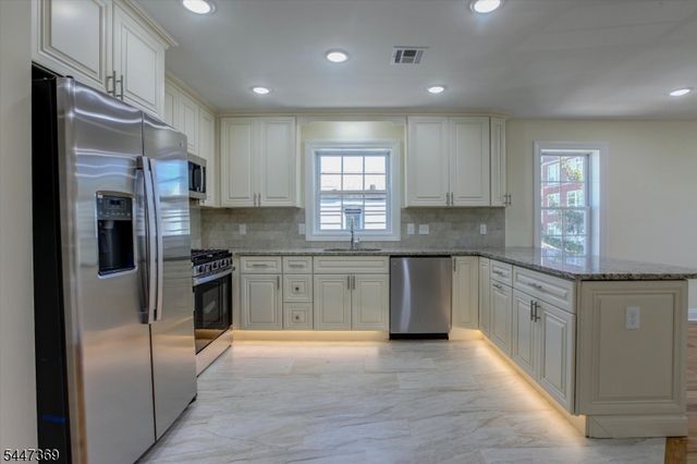 59 Sunset Ave, Newark City, NJ 07106