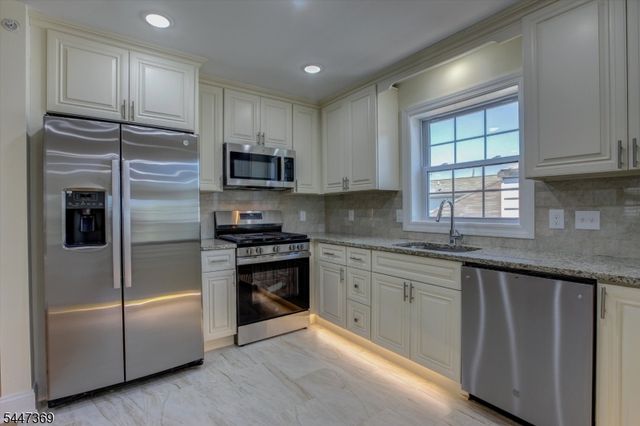 59 Sunset Ave, Newark City, NJ 07106