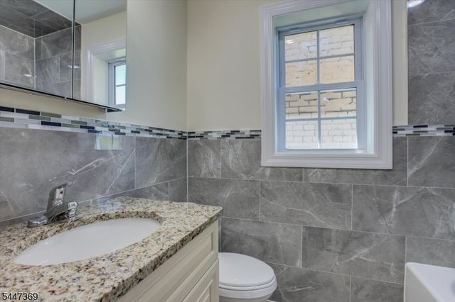 59 Sunset Ave, Newark City, NJ 07106