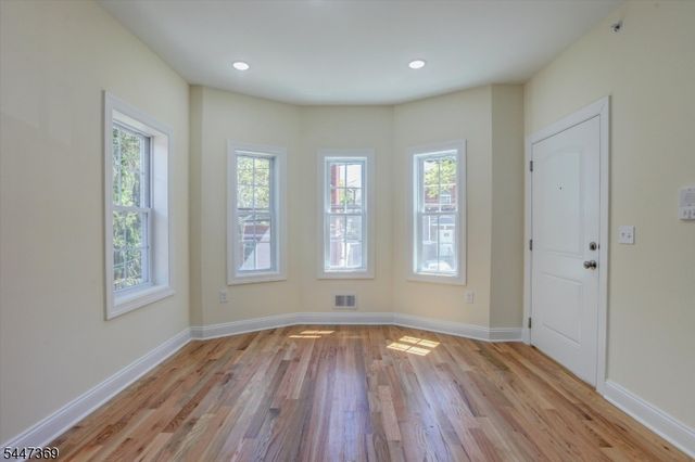 59 Sunset Ave, Newark City, NJ 07106