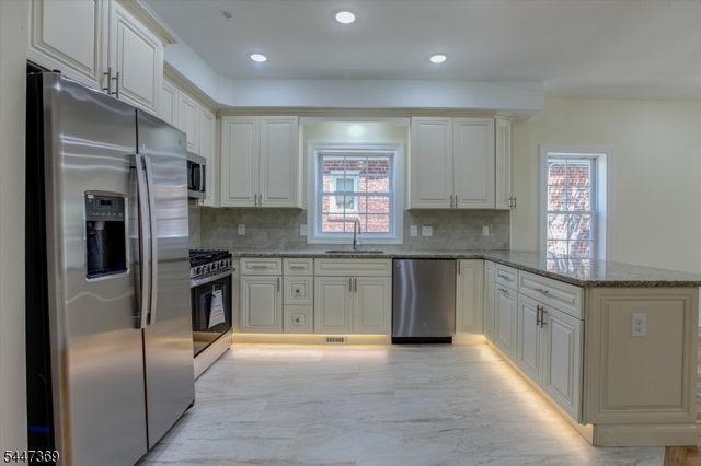 59 Sunset Ave, Newark City, NJ 07106