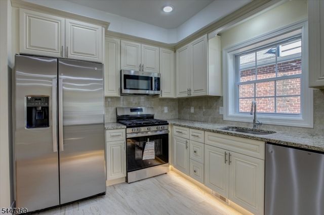 59 Sunset Ave, Newark City, NJ 07106