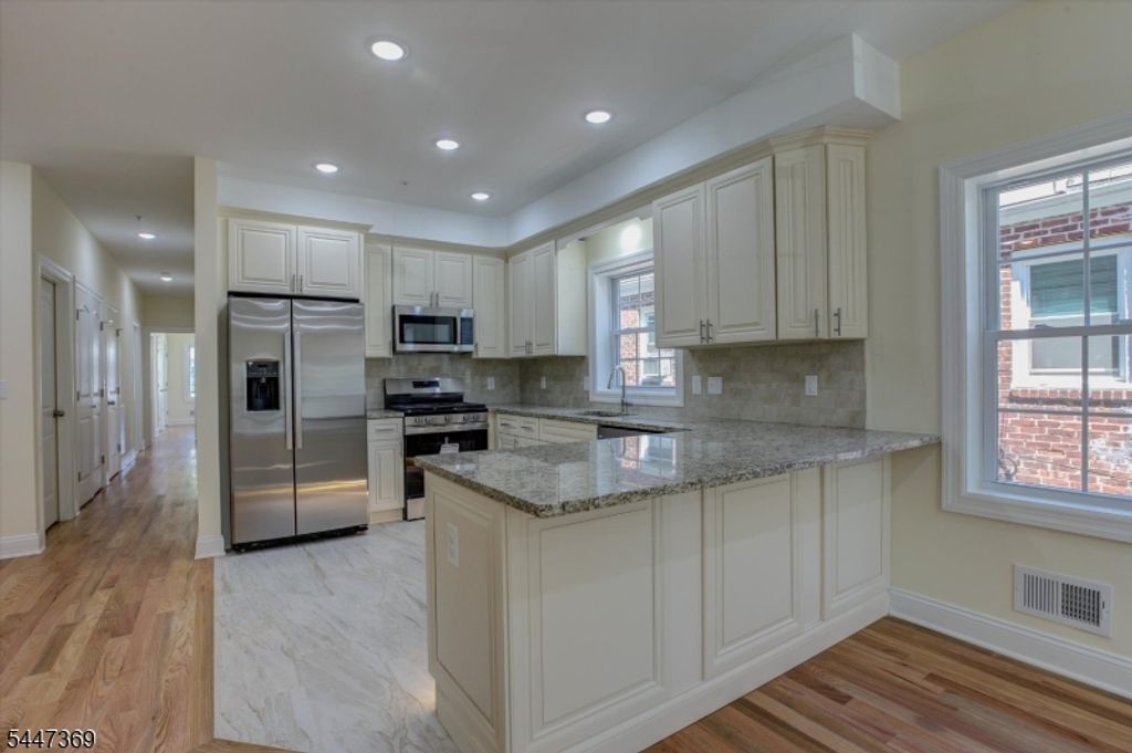 59 Sunset Ave, Newark City, NJ 07106 — photo 5