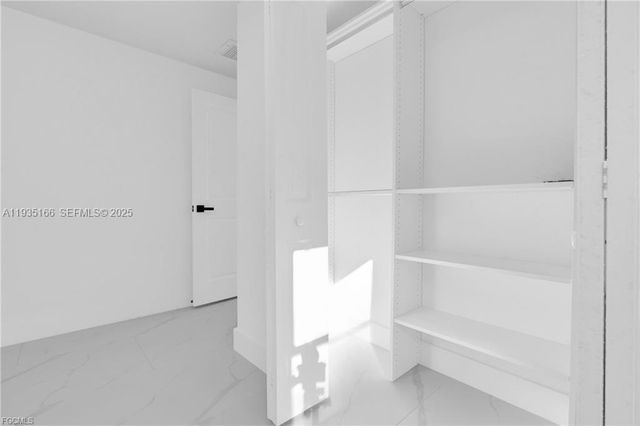 356 New York Drive, Fort Myers, FL 33905