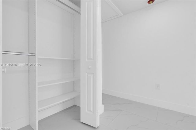 356 New York Drive, Fort Myers, FL 33905