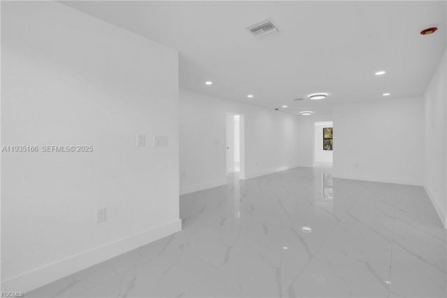 356 New York Drive, Fort Myers, FL 33905