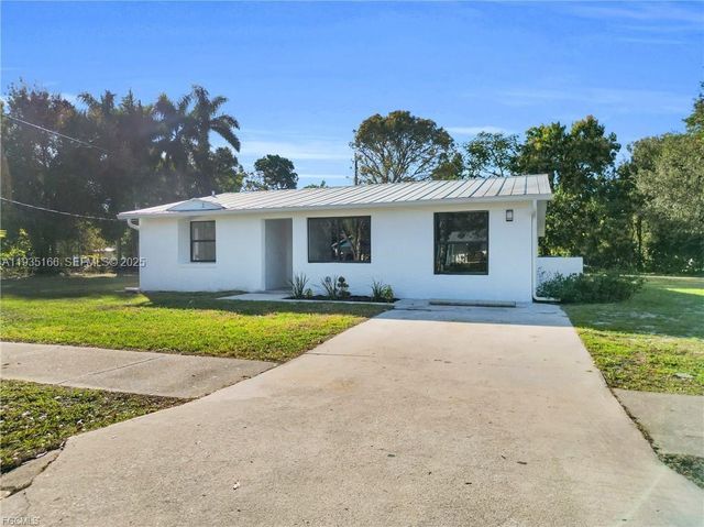 356 New York Drive, Fort Myers, FL 33905
