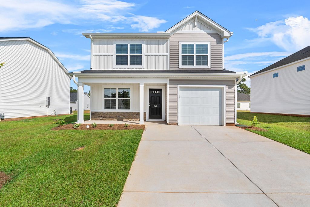 2416 Daylilly Street, Sumter, SC 29153