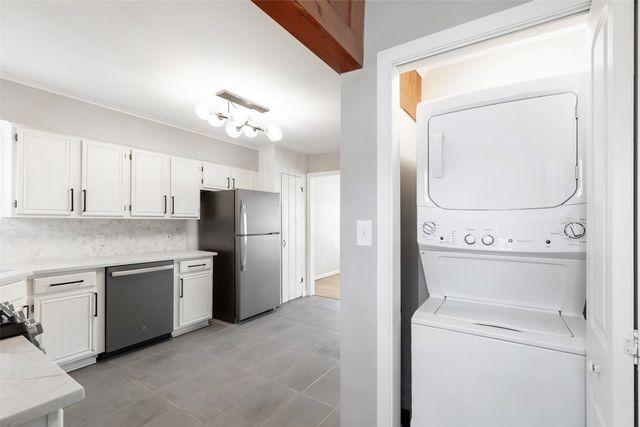 8633 Westglen, Dallas, TX 75228