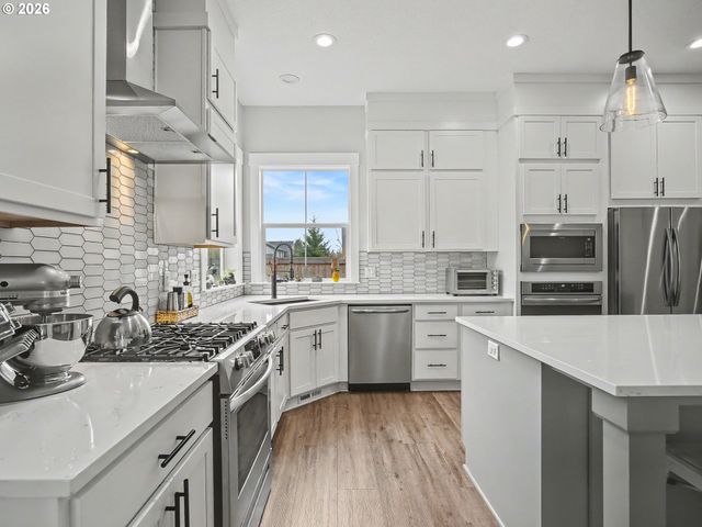 38005 JUNIPER St, Sandy, OR 97055