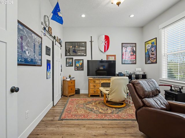 38005 JUNIPER St, Sandy, OR 97055