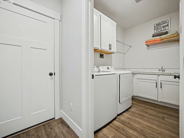 38005 JUNIPER St, Sandy, OR 97055