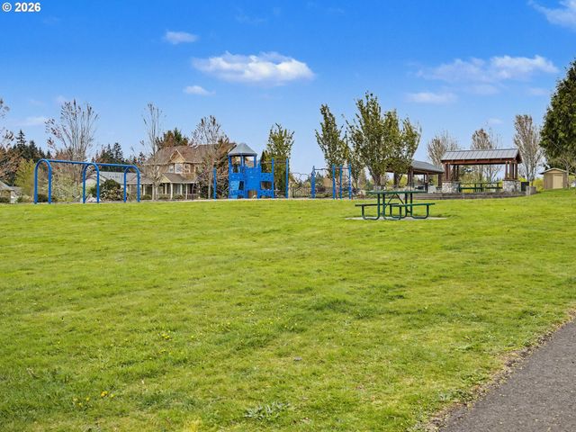 38005 JUNIPER St, Sandy, OR 97055