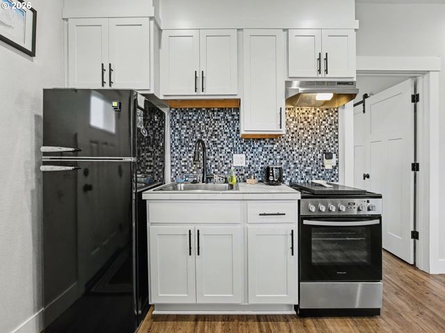 38005 JUNIPER St, Sandy, OR 97055