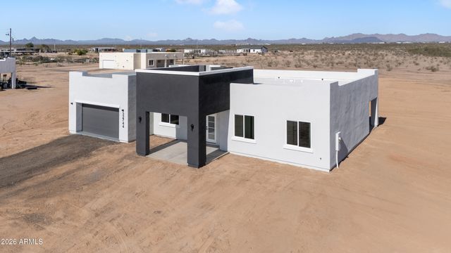 32744 W Bellview Street, Tonopah, AZ 85354