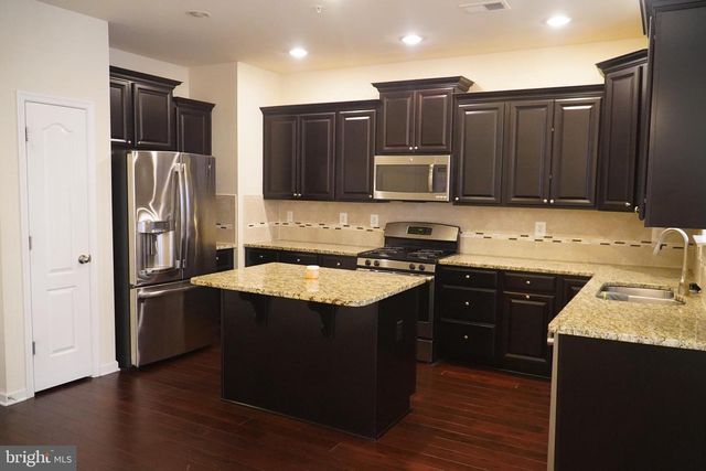 11421 SAWGRASS PL, White Plains, MD 20695