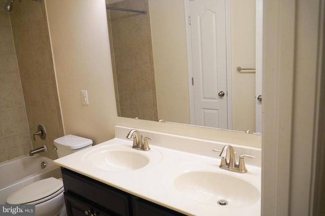 11421 SAWGRASS PL, White Plains, MD 20695