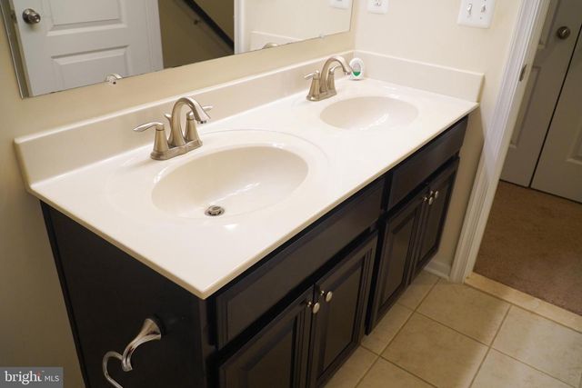 11421 SAWGRASS PL, White Plains, MD 20695