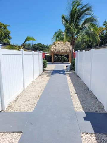 1702 SW 20th Street 1, Fort Lauderdale, FL 33315