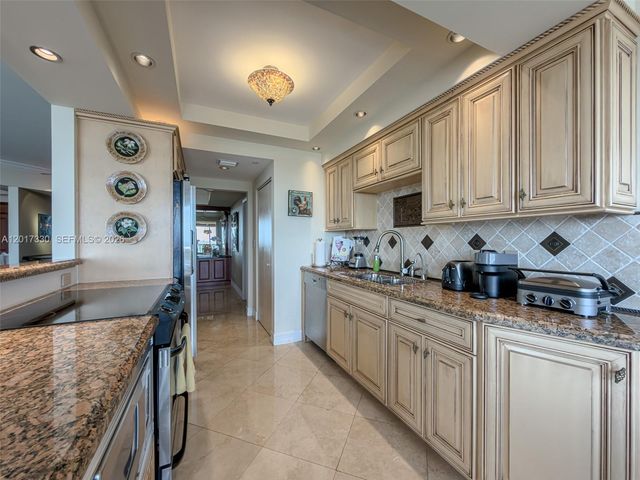 2000 Island Blvd 2503, Aventura, FL 33160