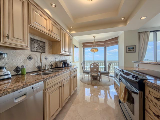 2000 Island Blvd 2503, Aventura, FL 33160