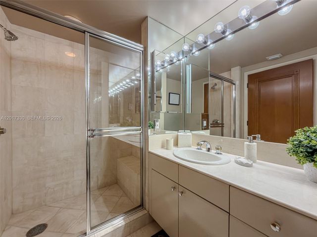 2000 Island Blvd 2503, Aventura, FL 33160
