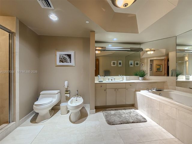 2000 Island Blvd 2503, Aventura, FL 33160