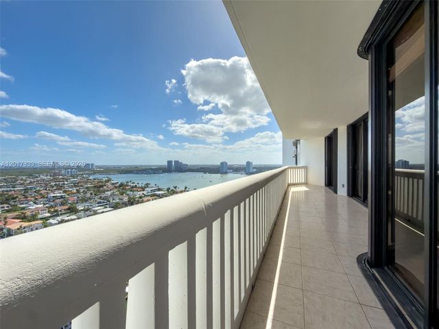 2000 Island Blvd 2503, Aventura, FL 33160