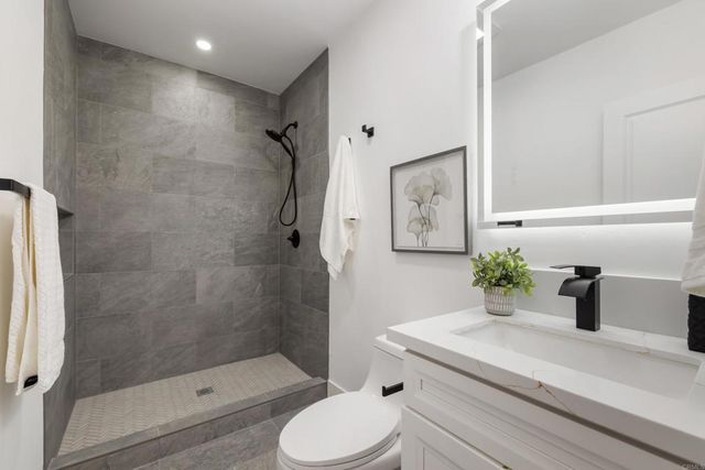 3736 3738 Louisiana St Street, San Diego, CA 92104