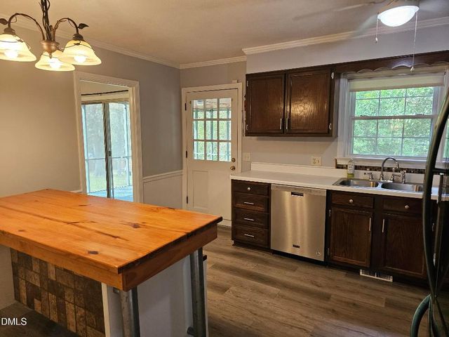 2712 Pebblebrook Drive, Sanford, NC 27330