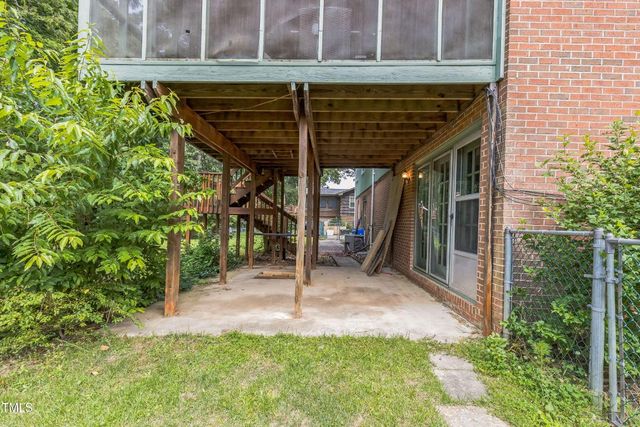 2712 Pebblebrook Drive, Sanford, NC 27330