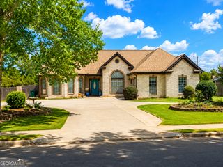 100 Wyckliffe Drive, Locust Grove, GA 30248