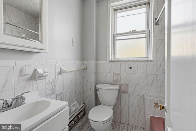 330 E ELWOOD ST, Philadelphia, PA 19144