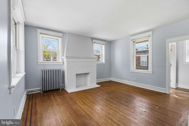 330 E ELWOOD ST, Philadelphia, PA 19144